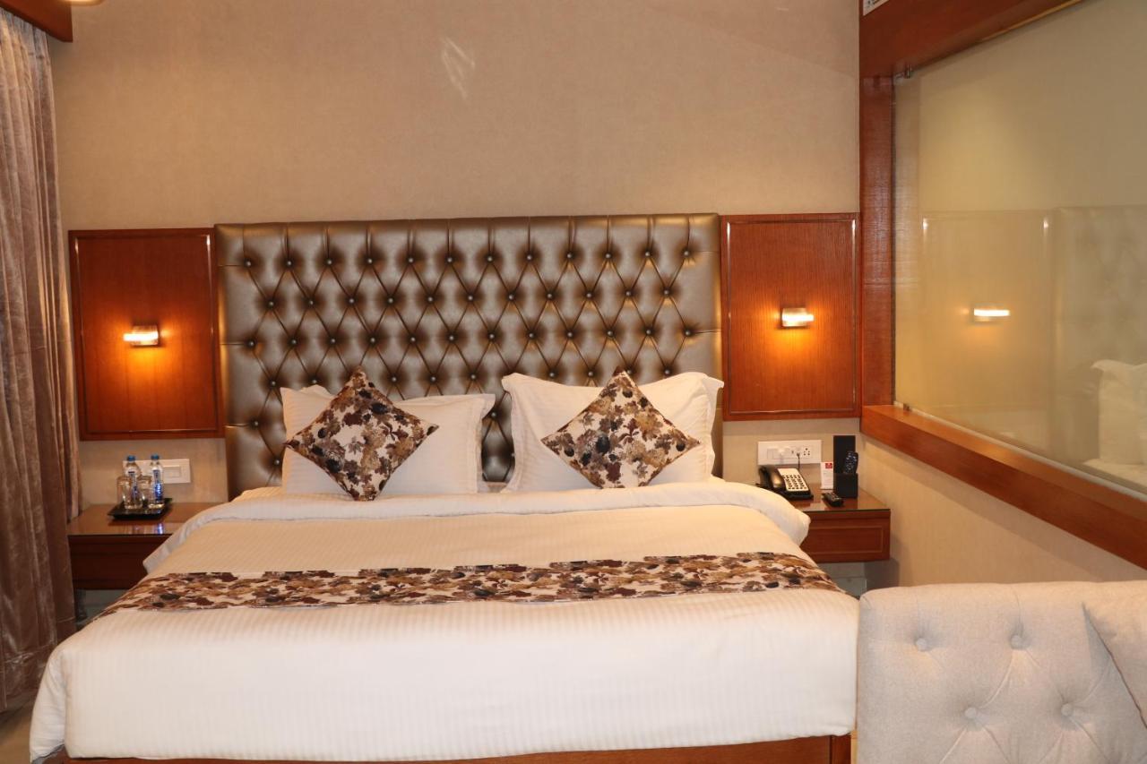 Sk Lords Inn Ahmedabad Exterior foto