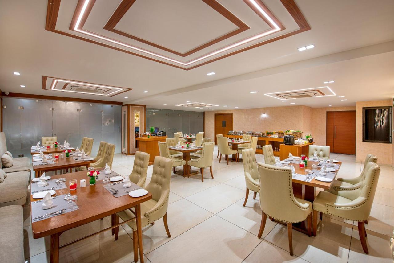 Sk Lords Inn Ahmedabad Exterior foto