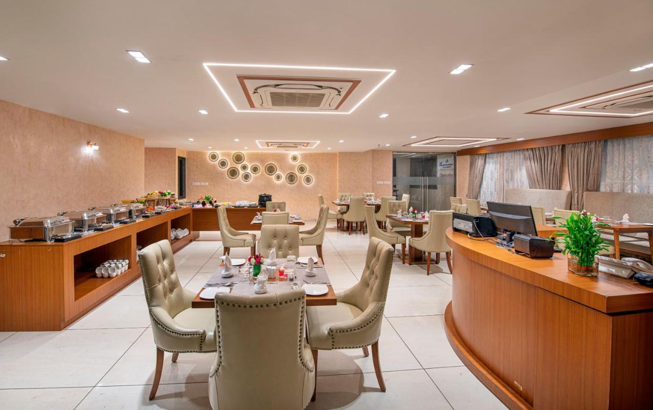 Sk Lords Inn Ahmedabad Exterior foto