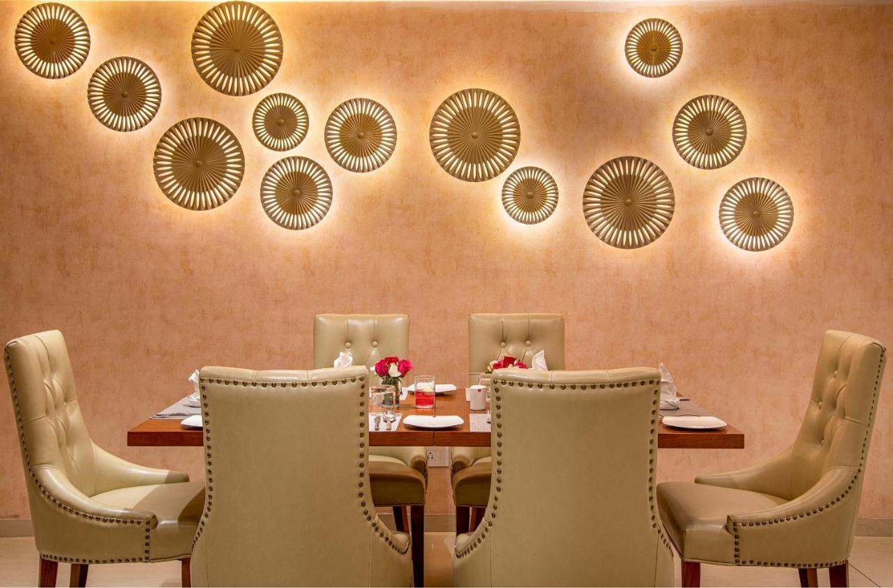 Sk Lords Inn Ahmedabad Exterior foto