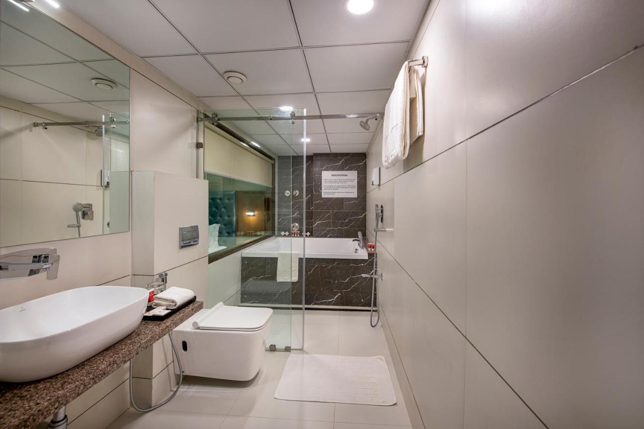 Sk Lords Inn Ahmedabad Exterior foto